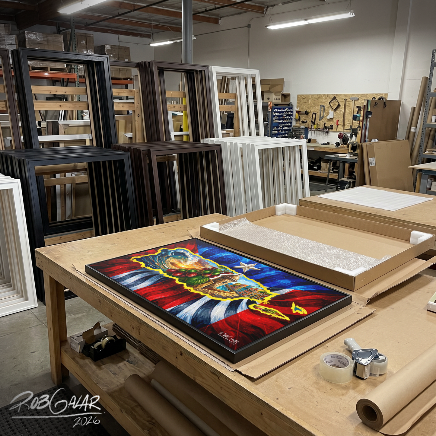 Completa tu orden en 3 pasos rápidos | Llévate la obra de arte de edición limitada - “SOY DE LA ISLA DEL ENCANTO” hecha por pintor puertorriqueño, en canvas de ALTA CALIDAD, enmarcada PREMIUM y entrega GRATIS a tu ciudad (ANTES QUE ACABE EL TIEMPO)